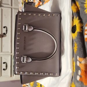 Michael kors medium Selma crossbody bag-iliac color